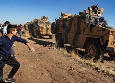 فیلم ، اعتراض به کاروان نظامی ترکیه با سنگ و تخم مرغ در شمال سوریه