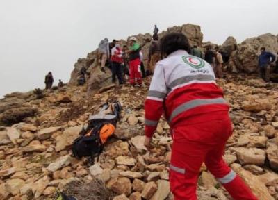 نجات 3 نفر توریست در کوه های مابین روستای یونسلو نقده و دربند ارومیه